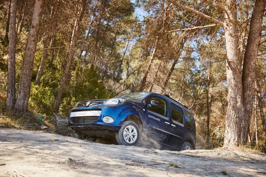  Renault Kangoo X-Track 2016 года  (фото 8 из 16)